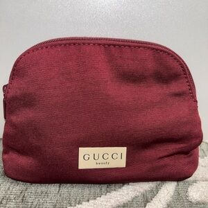 New Gucci zippered pouch